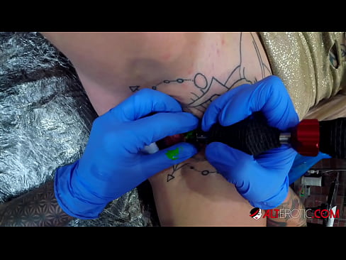 ❤️ Sully Savage-k izugarri tatuatu zuen klitorian tatuaje bat egin zuen Etxeko pornoa %eu.sexuria-net.ruan ﹏